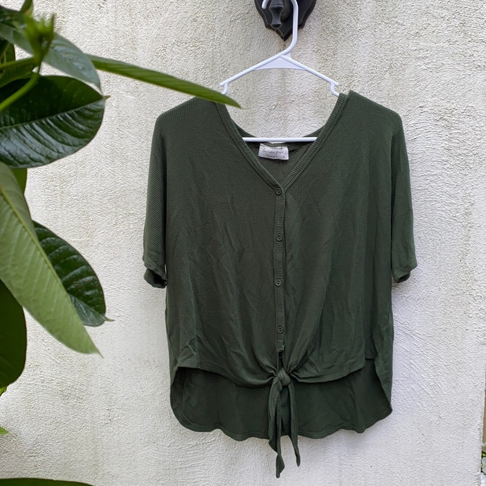 Green Knit Knot Tie Button Top Sz M